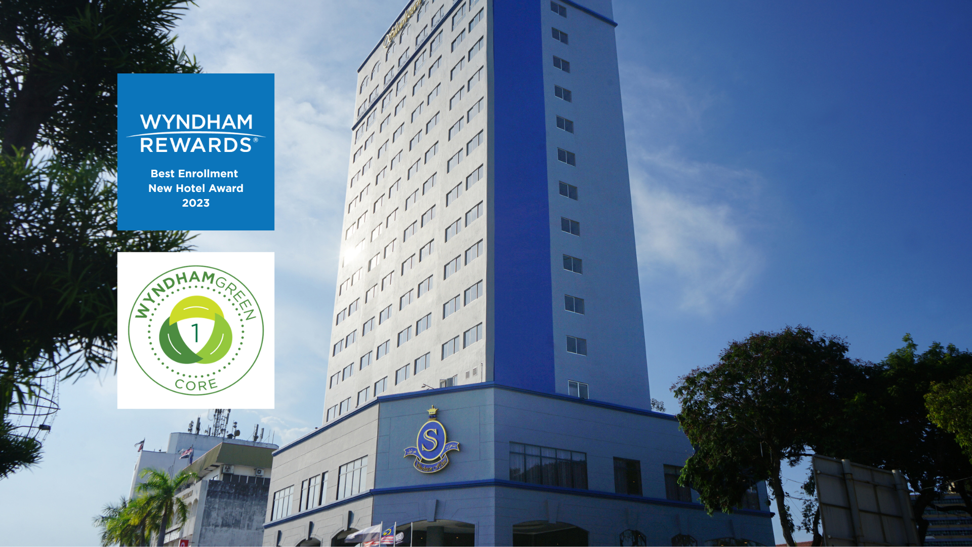 Shahzan Hotel Kuantan Facade with Awards