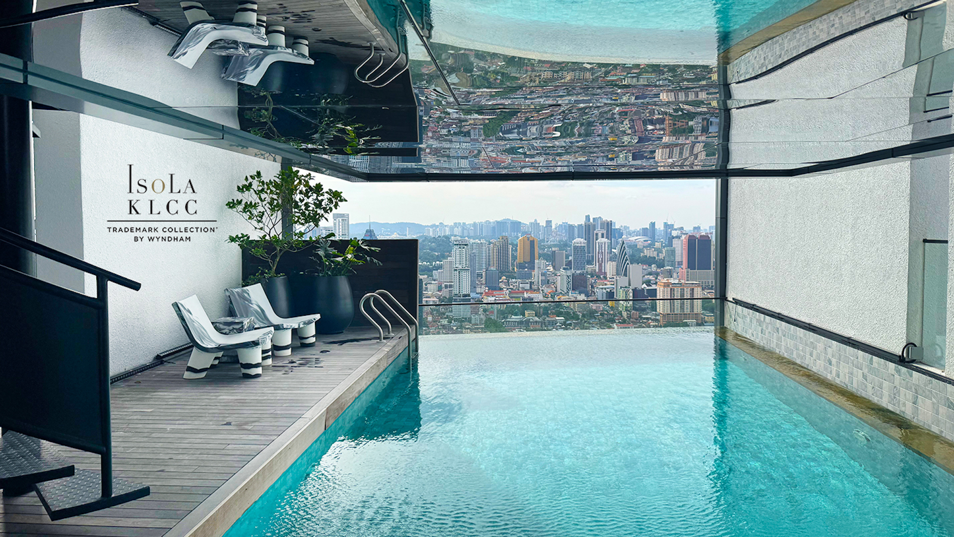 Isola KLCC Poolside Wide